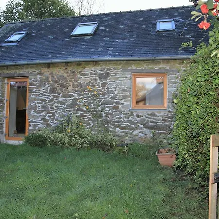 Au Ptit Gite Plounevezel Exterior photo